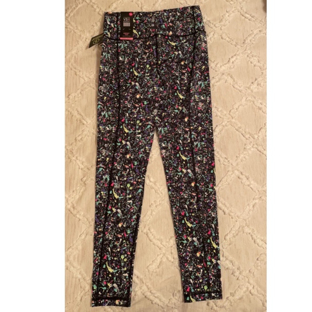 NWT VS Knockout Mid Rise Tight Size M